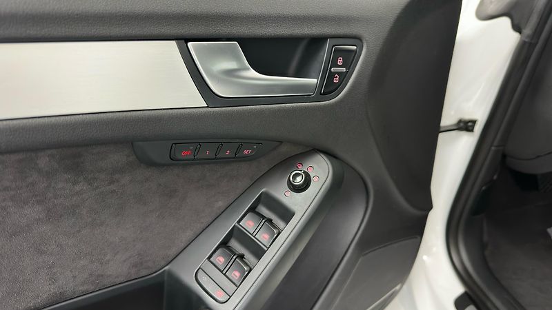 Audi A5 QUATTRO / 2 SADY GUM  - fotka 28 z 47
