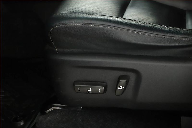 Toyota Hilux (2019) 2.4 D-4D - fotka 18 z 18