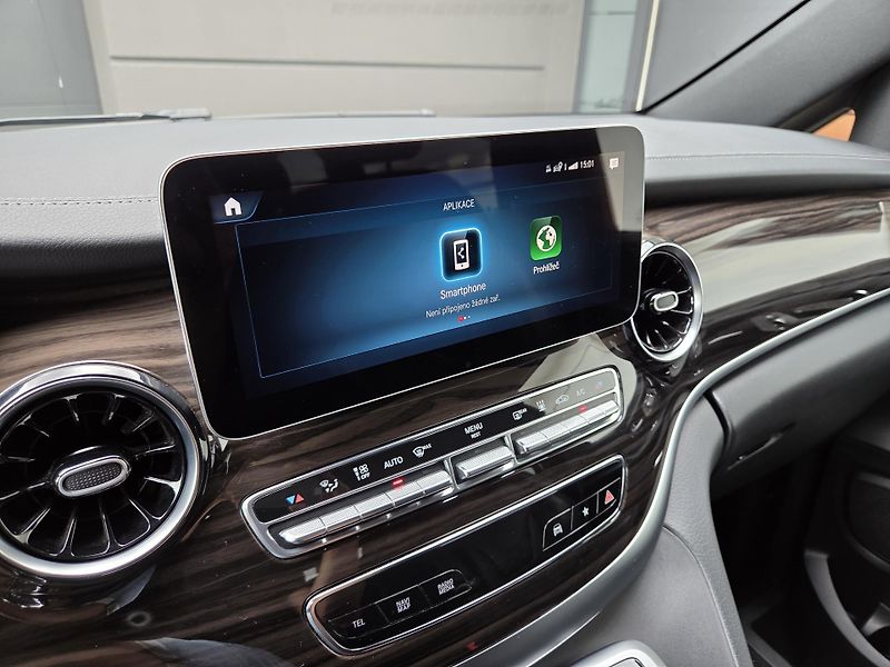 Mercedes-Benz Třídy V (2023) 300d 4M AVG AMG TOPvýbava 1m - fotka 35 z 49