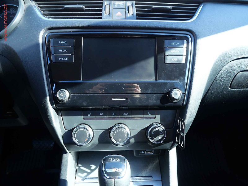 Škoda Octavia (2019) 1.6TDi, ČR, Ambition, DSG - fotka 13 z 20