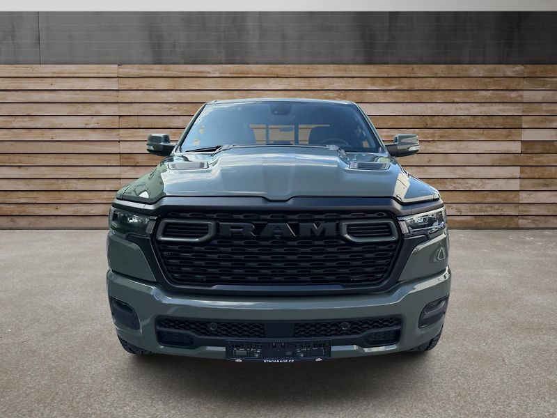 Dodge RAM (2020) +OFFROAD PAKET+LOOK26+HEMI+ - fotka 8 z 21