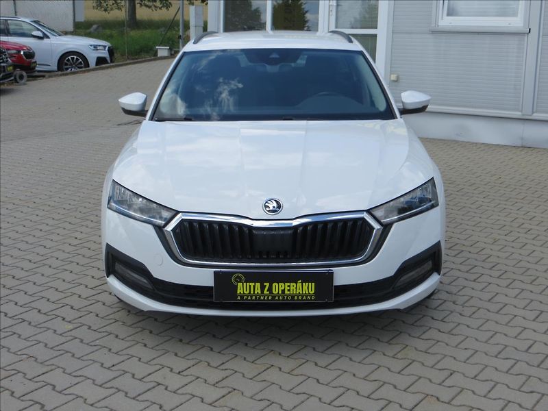 Škoda Octavia 2,0 TDI 85kW Ambition ČR - fotka 2 z 24