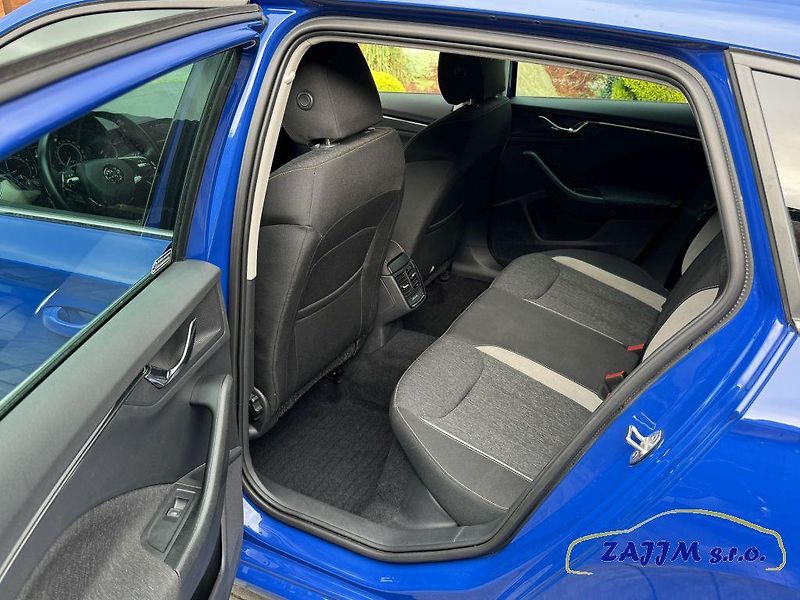 Škoda Scala Style plus 81kw + el kufr - fotka 35 z 51