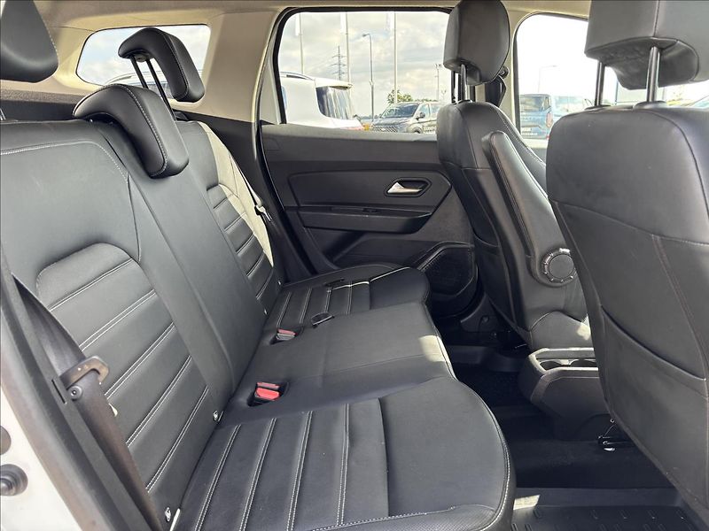 Dacia Duster 1,6 SCe 84 kW Comfort 4x4 S&S - fotka 14 z 43