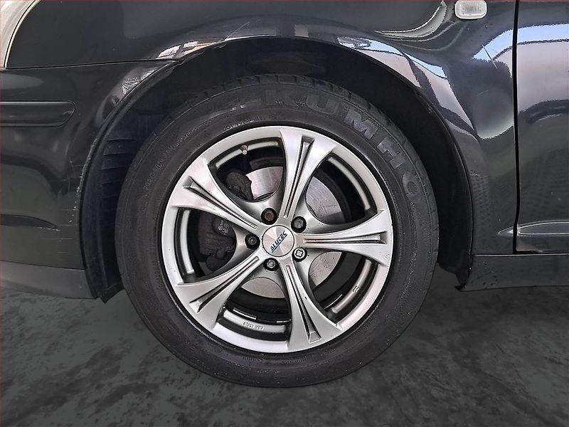 Toyota Avensis (2005) 1.8 VVT-i, nová STK - fotka 14 z 17