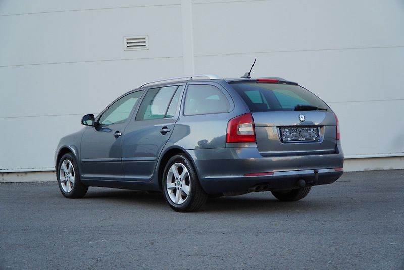 Škoda Octavia 1.4 TSI 90kW ELEGANCE - fotka 8 z 30