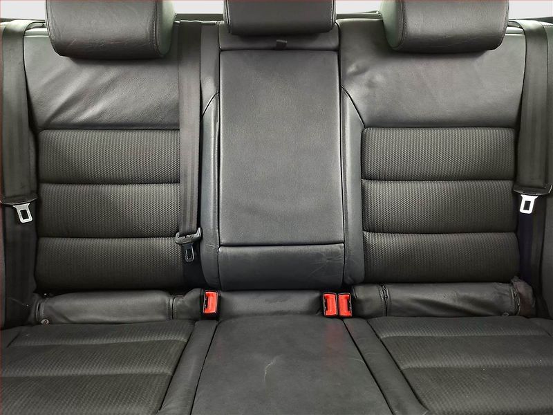 Škoda Octavia (2007) 2.0 TDI, 4X4, po STK, Tažné - fotka 10 z 14