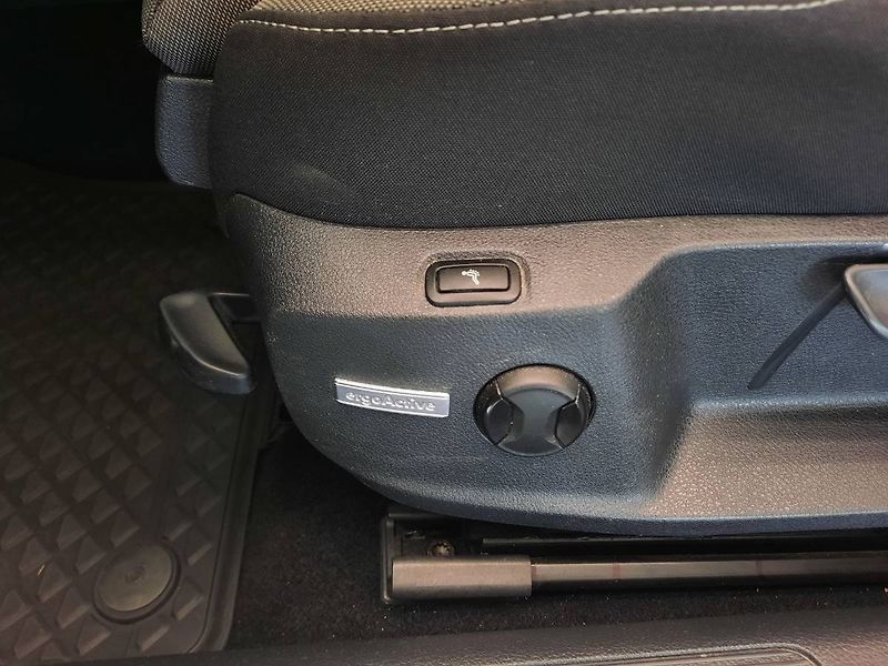 Volkswagen Golf (2019) Maraton Edition 1.5 TSI (96kW1 - fotka 22 z 27