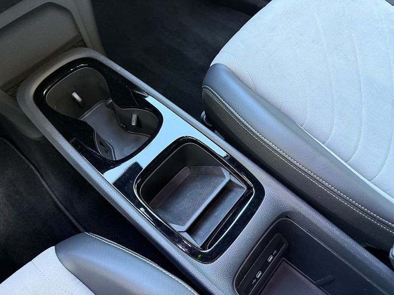 Volkswagen ID.3 PRO S 82 kWh / Kamera / ACC - fotka 19 z 30