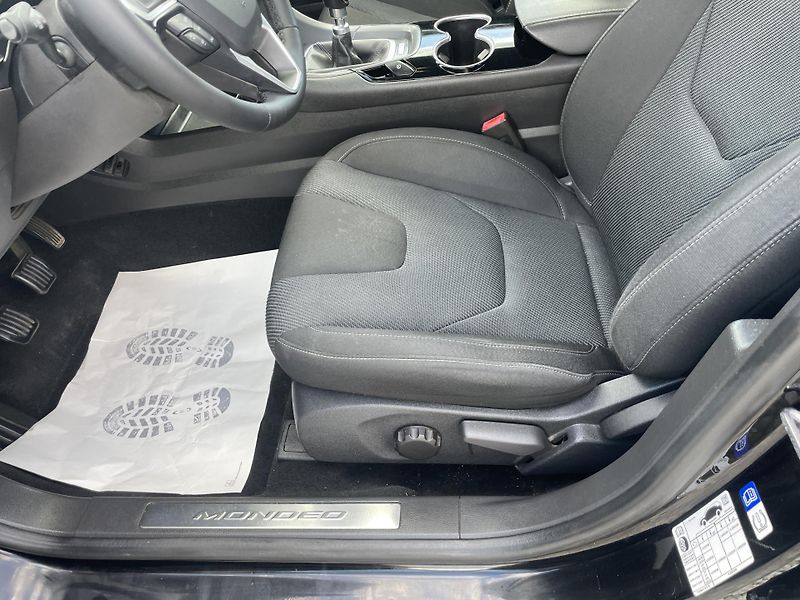 Ford Mondeo 2.0TDCi 150PS MANUAL COMBI STK - fotka 142 z 154