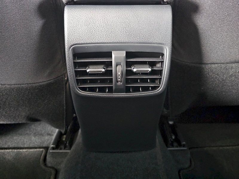 Toyota Corolla (2025) TS 1.8HEV 140k COMFORT TECH - fotka 24 z 26
