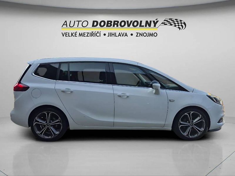 Opel Zafira INNOVATION 2.0 CDTI (125KW/170 - fotka 9 z 47