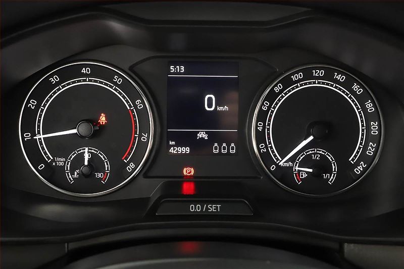 Škoda Scala (2023) Style 1.0 TSI, ČR,1.maj - fotka 10 z 15
