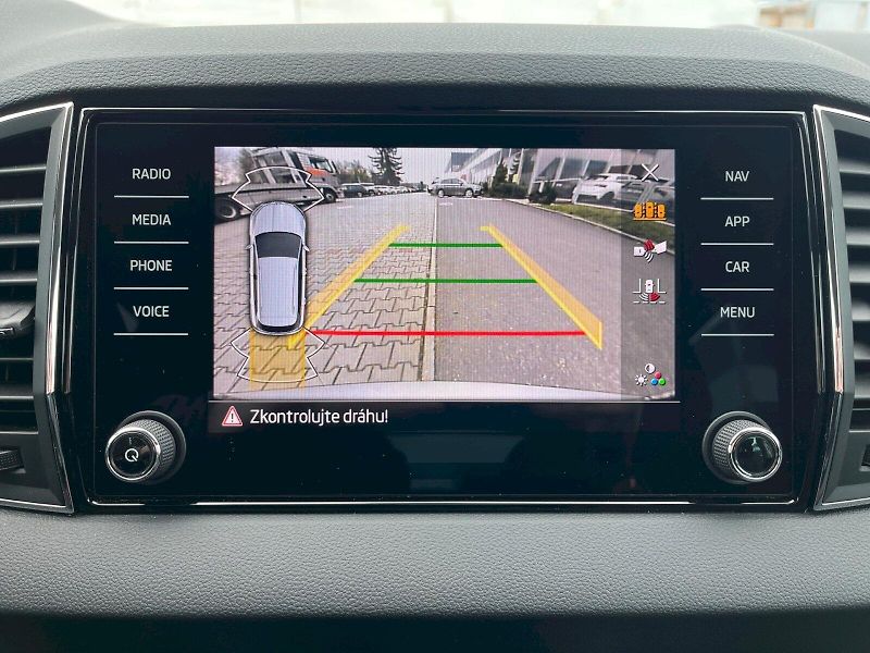 Škoda Karoq (2024) Top Selection 2.0 TDI 110 kW 4 - fotka 29 z 34