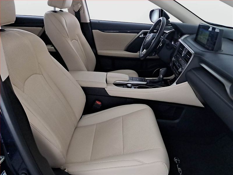 Lexus RX 400h (2023) 300 AWD - fotka 9 z 22