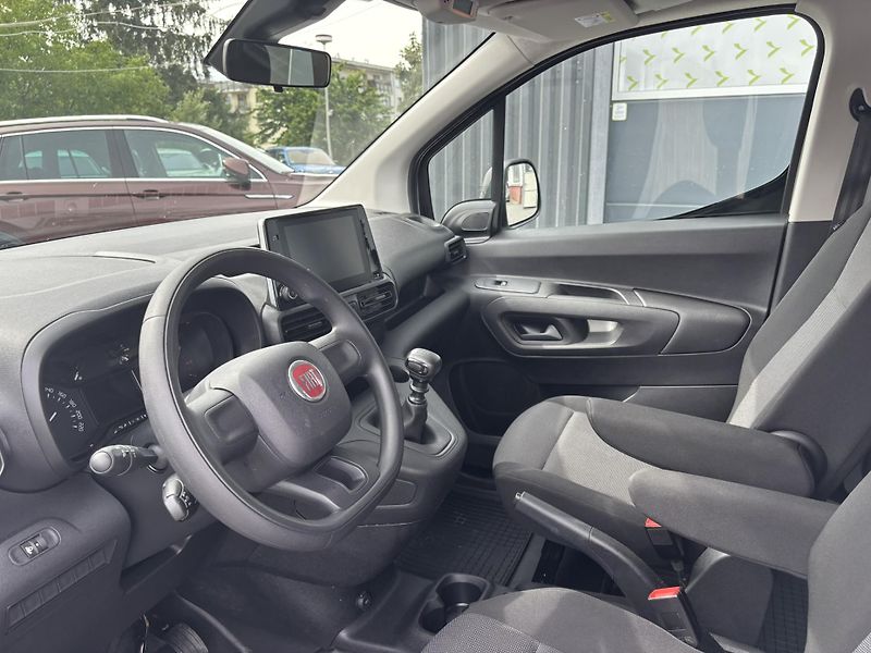 Fiat Dobló (2023) 1.5 BlueHDI 100 polokombi L2 - fotka 13 z 16