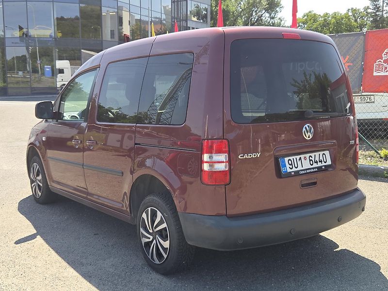 Volkswagen Caddy 1,6tdi  - fotka 6 z 10
