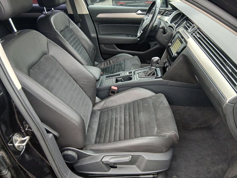 Volkswagen Passat 2.0 TDI, Highline, DSG - fotka 41 z 48