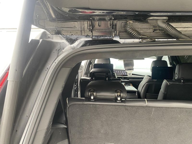 Cadillac Escalade 6.2i V8 430PS FULL 46TKM LPG!! - fotka 112 z 168