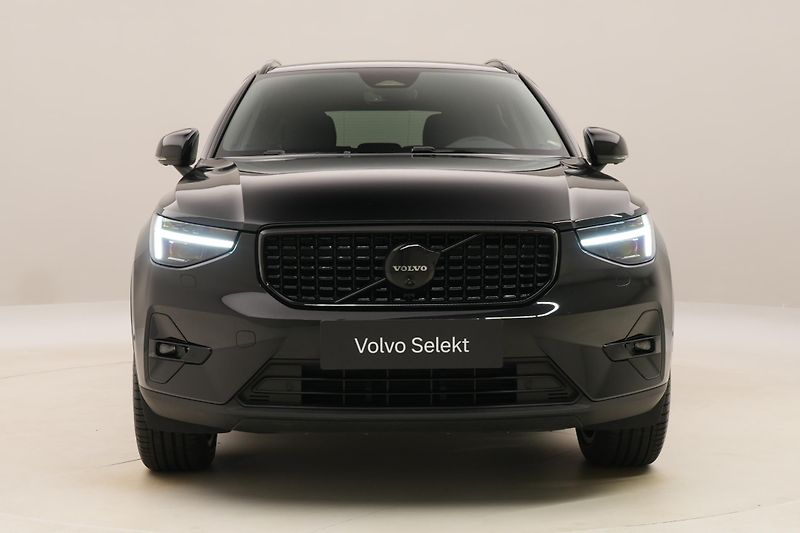 Volvo XC40 B3 PLUS BLACK EDITION AUT CZ - fotka 16 z 56