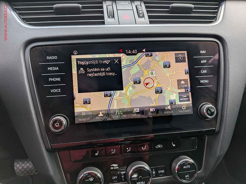 Škoda Octavia (2018) 2.0 TDi 4x4, ČR, Style, DSG - fotka 18 z 22