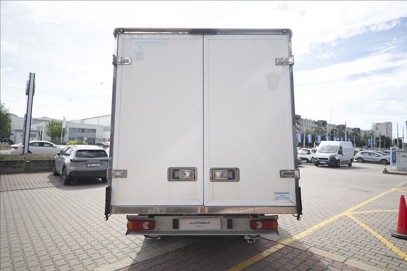 Peugeot Boxer 2,2 BlueHDI 1. MAJITEL ČR DPH - fotka 4 z 28