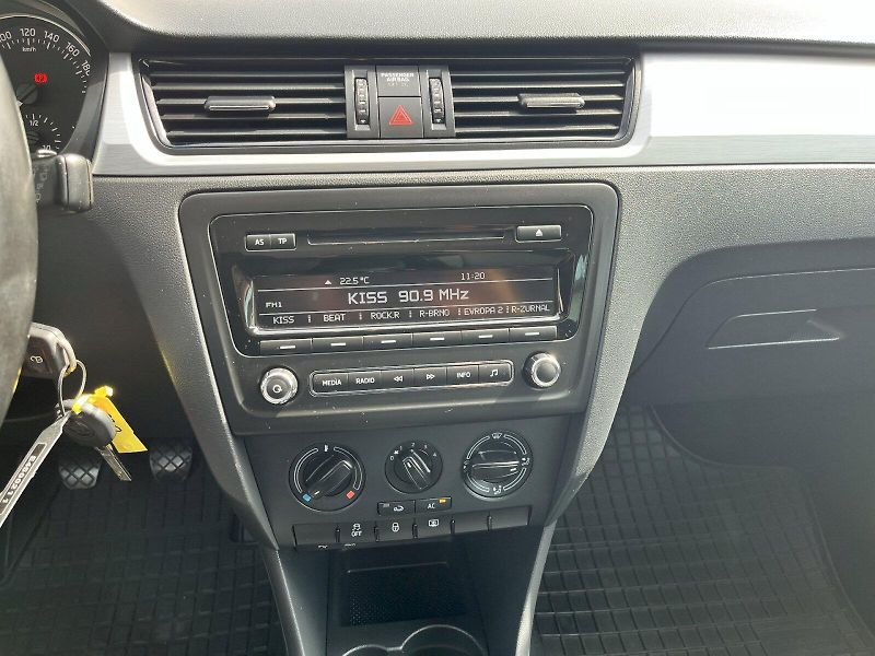 Škoda Rapid (2014) 1,6TDI 66KW AMBITION FRESH - fotka 20 z 22