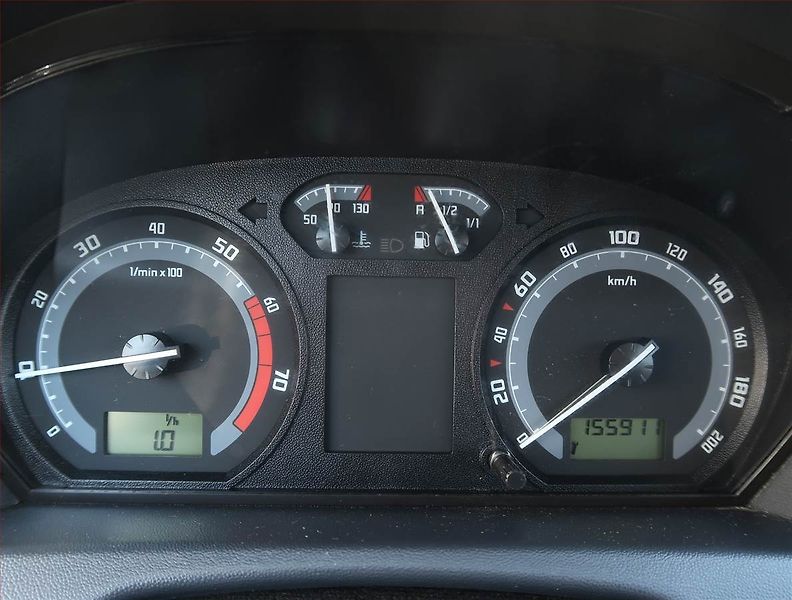 Škoda Fabia (2006) Elegance 1.2 12V, po STK - fotka 11 z 15
