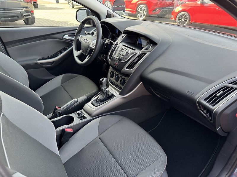 Ford Focus (2011) 1.6i Ti-VCT Klima Servis - fotka 13 z 50