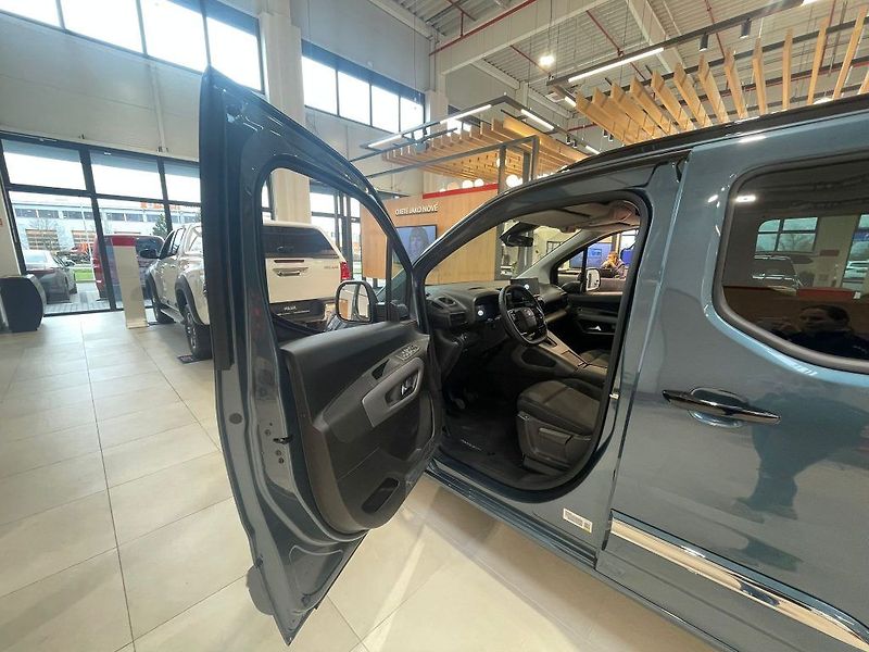 Toyota ProAce City Verso 1.5 D-4D M/T Family 7S - fotka 16 z 30