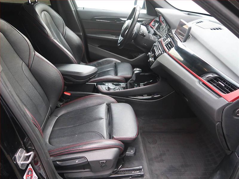 BMW X1 (2015) M Sport xDrive20d, 4X4 - fotka 9 z 20