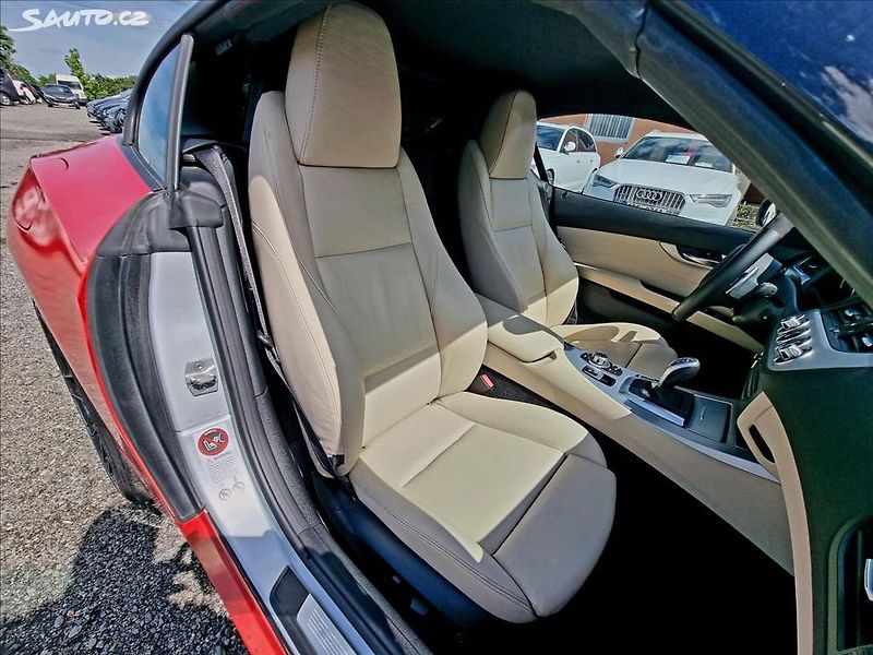 BMW Z4 (2012) 3,5 is,sDrive 250KW,lad - fotka 14 z 20