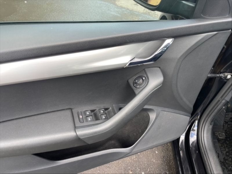 Škoda Superb 2,0 TDI 110 Style - fotka 11 z 11