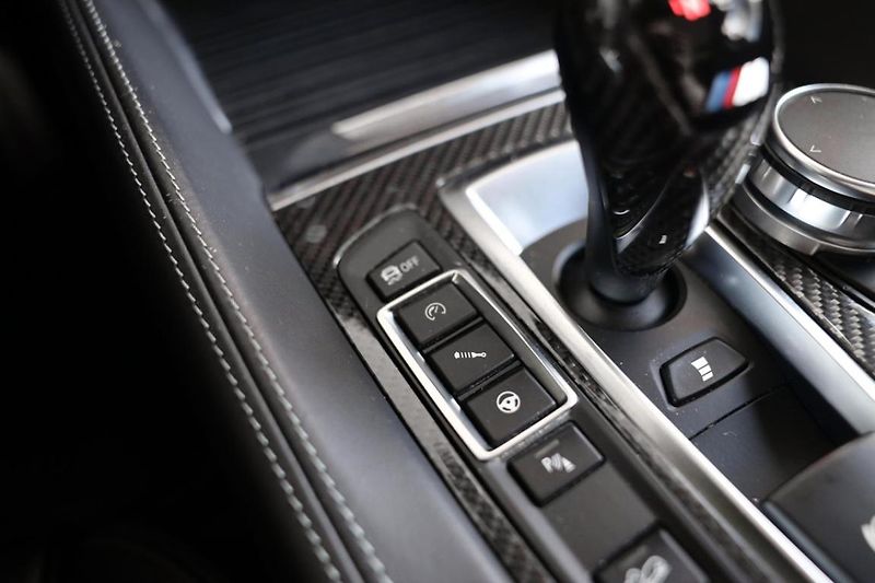 BMW X5 M - fotka 10 z 28