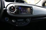 Toyota Yaris 1,5 Hybrid, Automat - náhled 22