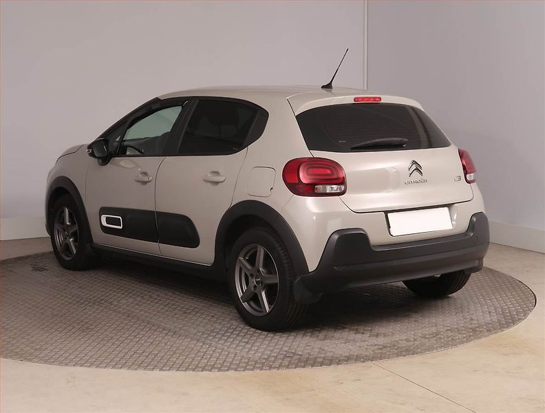 Citroën C3 (2021) Feel Pack 1.2 PureTech, ČR - fotka 4 z 15
