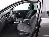 Renault Laguna 2,0 dCi 110 kw Black Edition - náhled 10