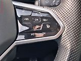 Volkswagen Golf (2023) 1.5 TSi, ČR, R-Line - náhled 14