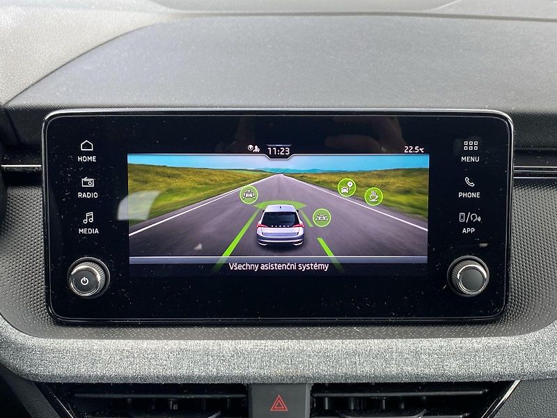 Škoda Scala (2025) 1.0 TSI Selection - fotka 14 z 33