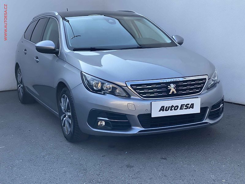 Peugeot 308 (2018) 1.5 HDi, Allure, panor, navi - fotografie inzerátu