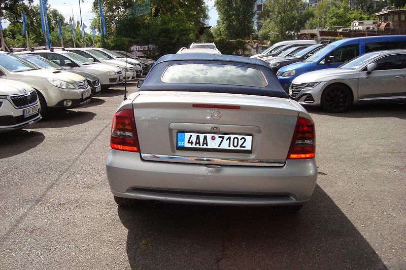 Opel Astra (2002) 1.6i,16V,Cabrio,Bertone,El.Stř - fotka 7 z 65