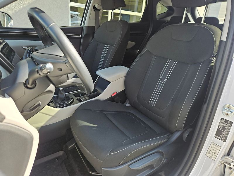 Hyundai Tucson 1,6 T-GDi 110kW, Smart, 1.maj. - fotka 13 z 37
