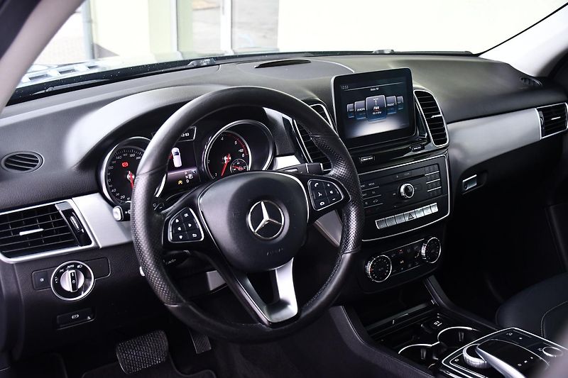 Mercedes-Benz GLE 350D 4MATIC VZDUCH ČR - fotka 15 z 42