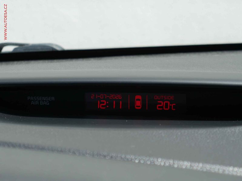 Kia Ceed (2014) 1.6T-GDi, AC, navi, park - fotka 14 z 20