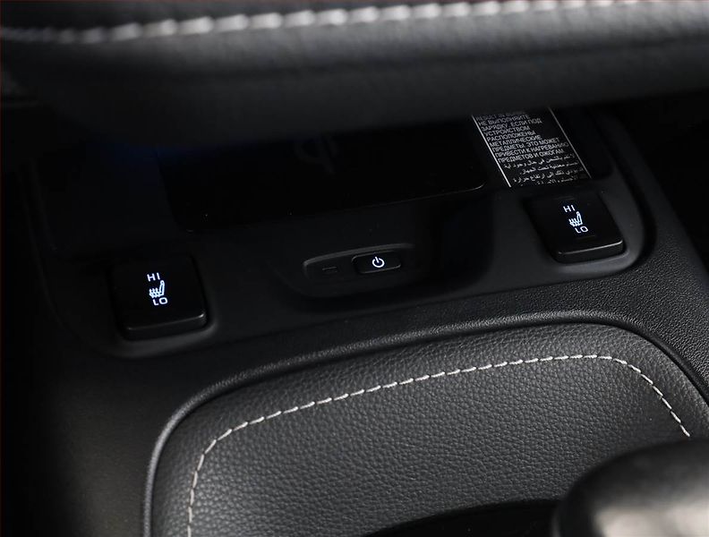 Toyota Corolla (2020) GR Sport 1.8 Hybrid - fotka 13 z 19