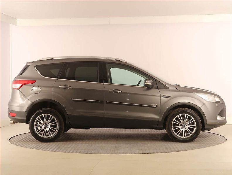 Ford Kuga (2014) 2.0 TDCi, 4X4, Serv.kniha - fotka 6 z 21