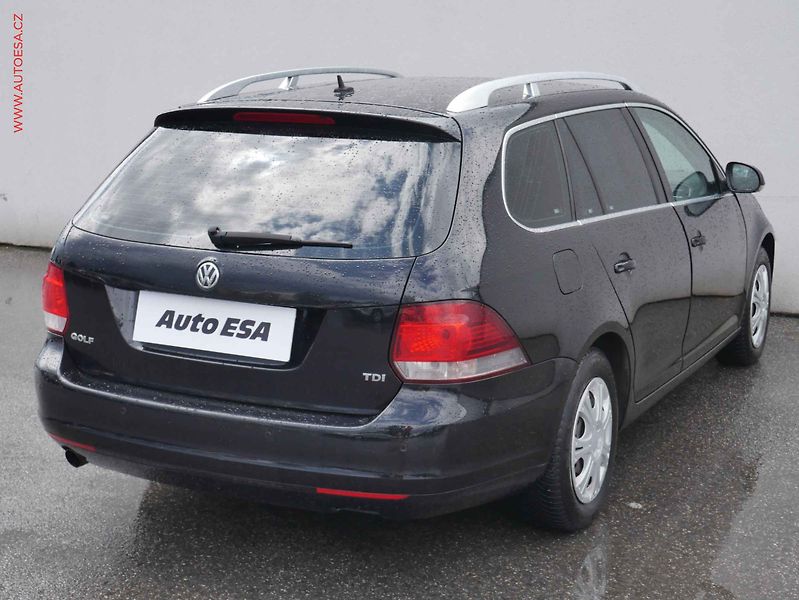 Volkswagen Golf (2010) 1.6TDi, Klima - fotka 4 z 14