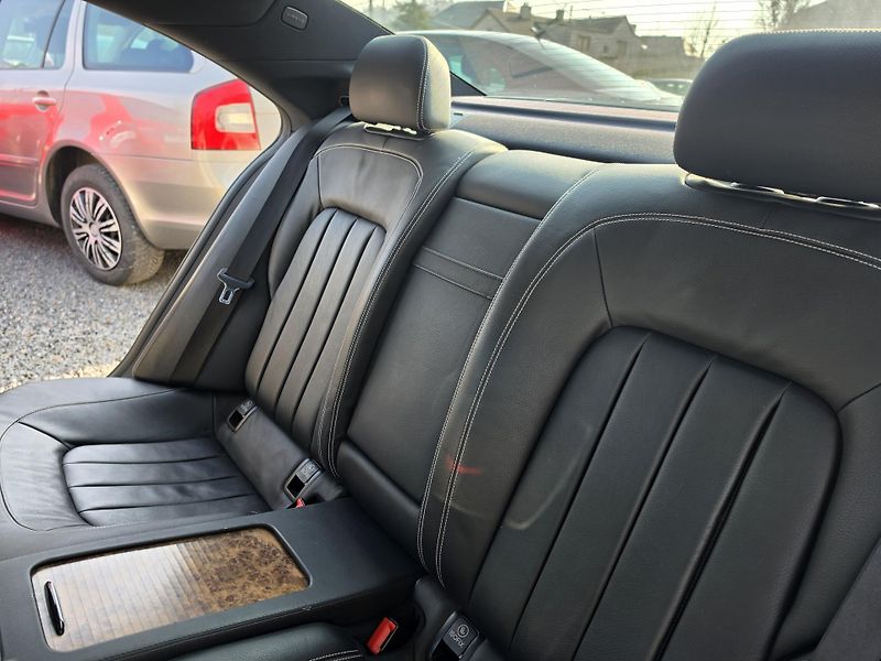 Mercedes-Benz CLS 350CDI 4-MATIC Harman&Kardon  - fotka 18 z 39