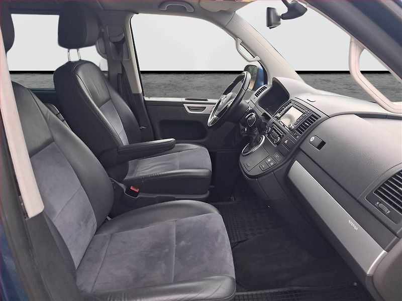 Volkswagen Multivan (2014) Highline 2.0 TDI 4Motion, ČR - fotka 9 z 20