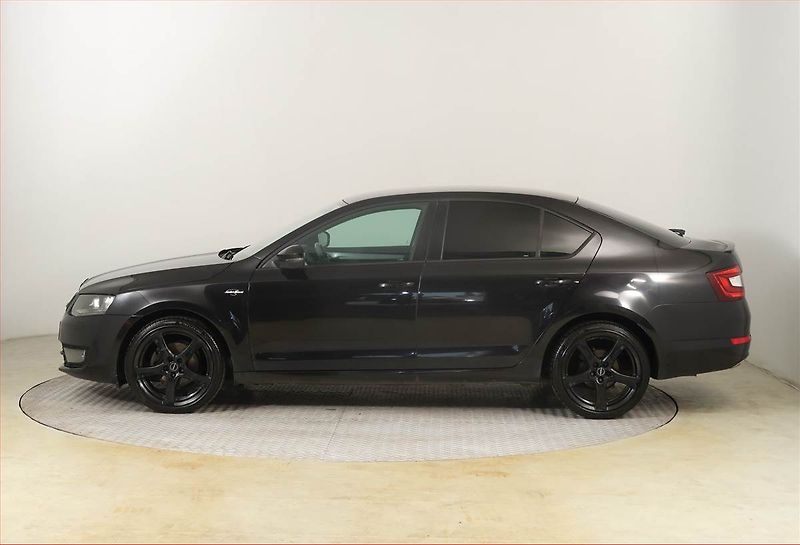 Škoda Octavia (2013) 1.4 TSI, Xenony, Tempomat - fotka 3 z 18